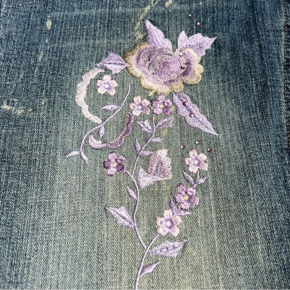CANDIE’S Vintage Y2K 90’s Floral Embroidery Bell Bottoms Blue jeans Size 7/28 - Picture 8 of 10